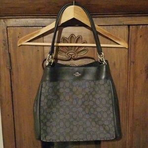 NWOT Coach purse, never used